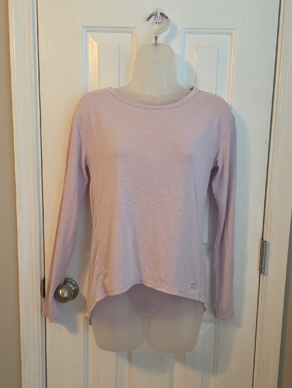 CALIA by Carrie Underwood Light Pink Long-Sleeve Crewneck Tee